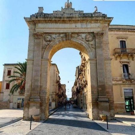 Piccola Casetta In Pieno Centro Villa Noto Exterior foto